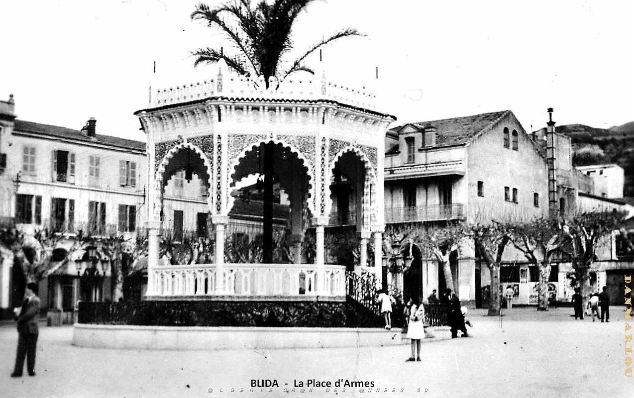 Blida - Place d'Armes 2204.jpg